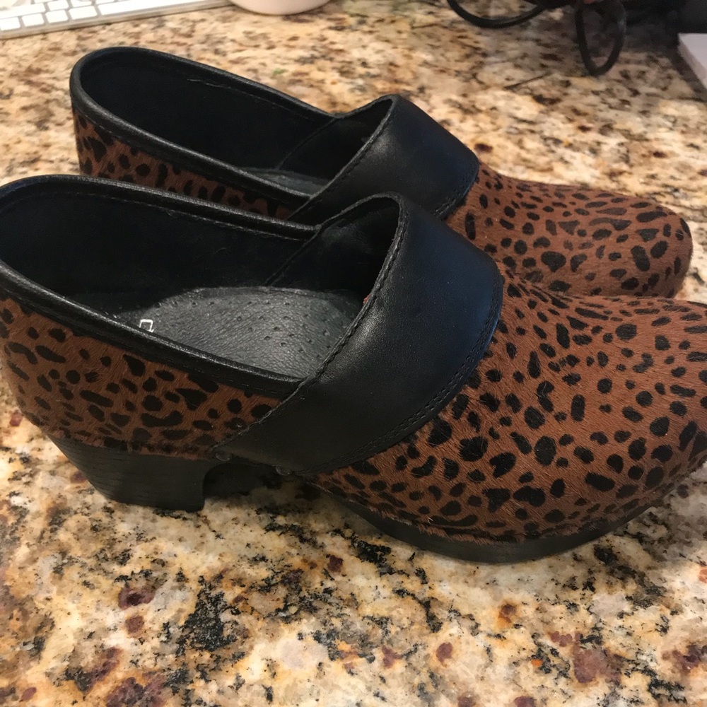 Dansko Leopard Print Nursing Medical Shoes